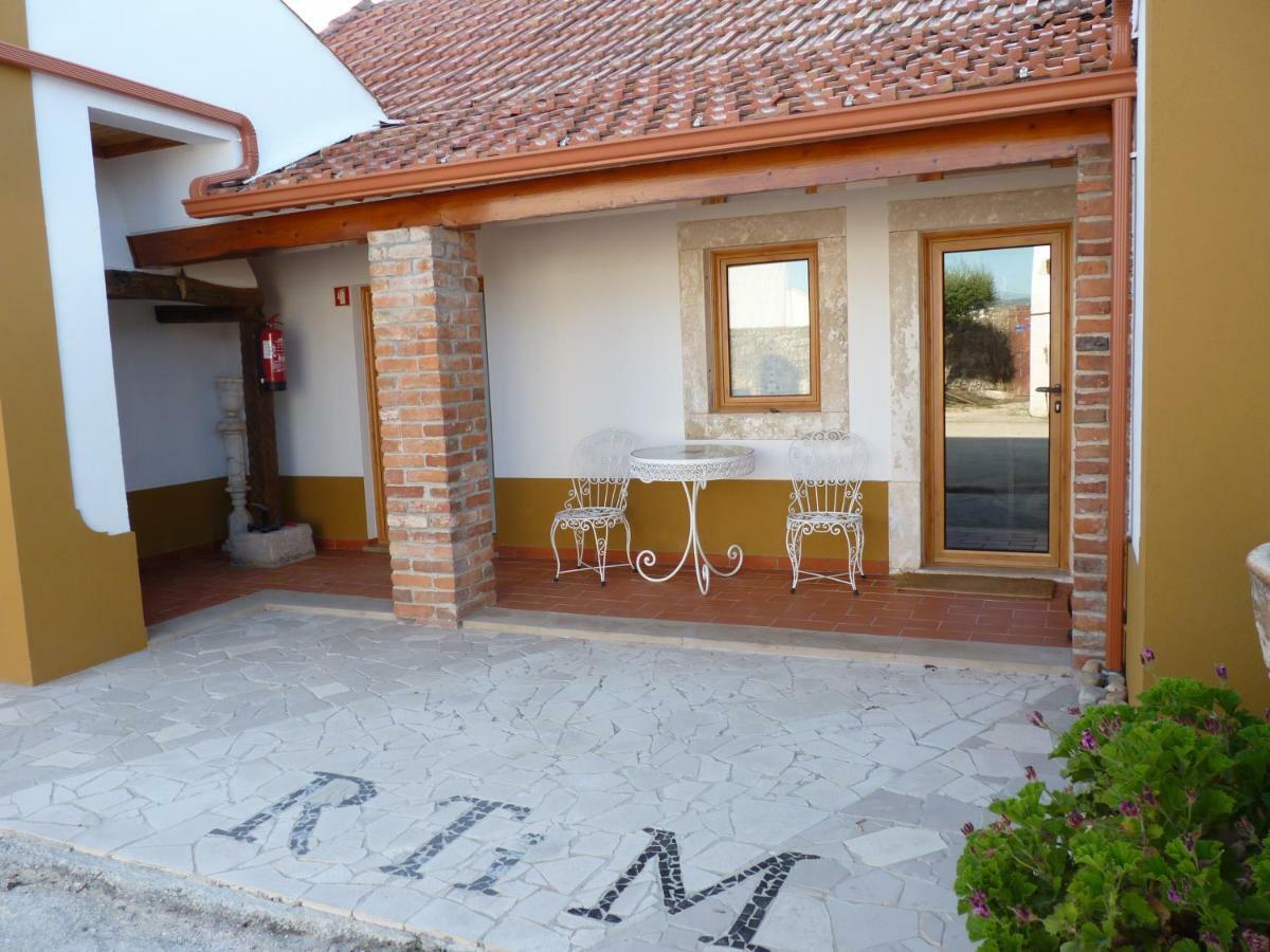 Refugio Da Ti Maria Batalha Exterior foto